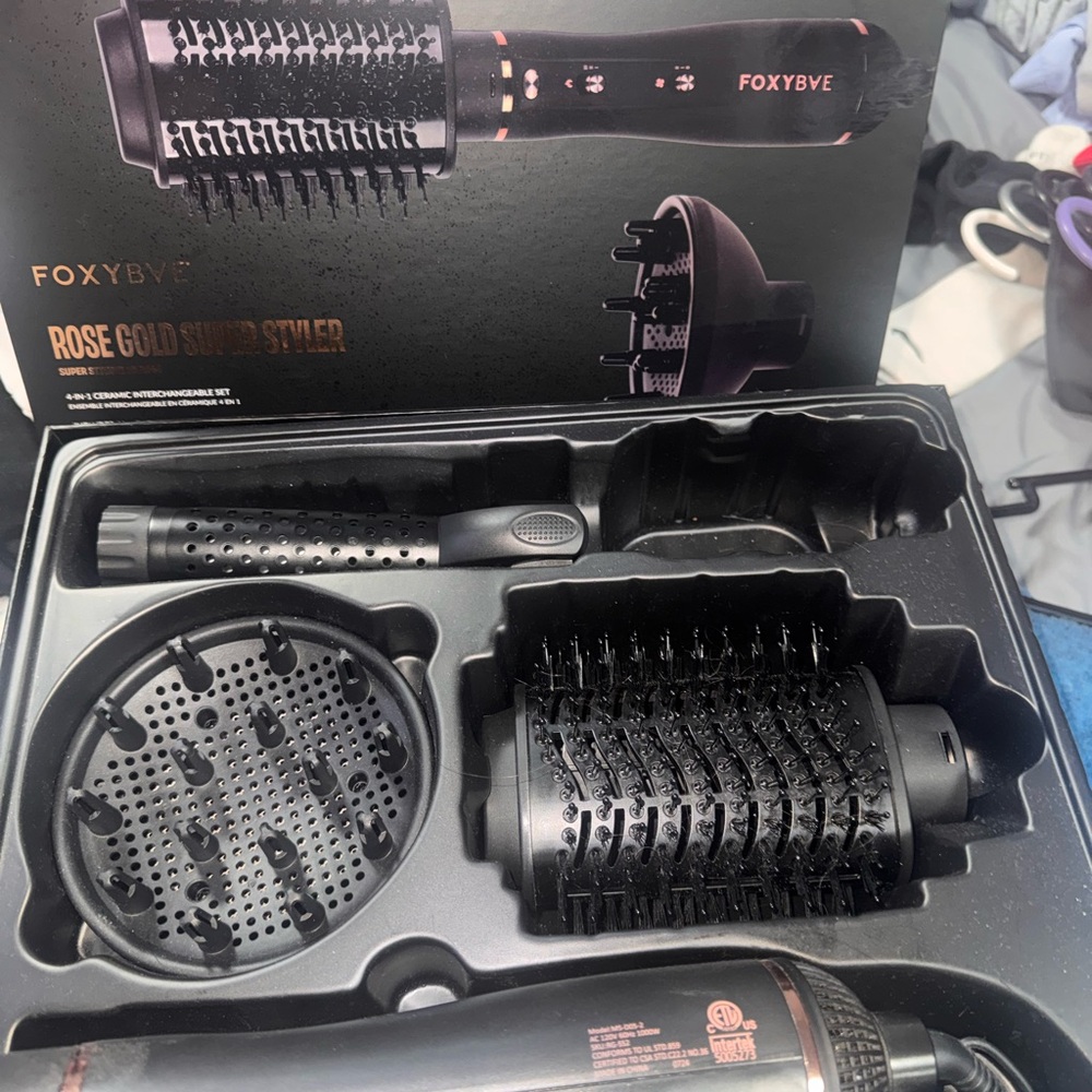FoxyBae Black and Rose Gold Hair Styler